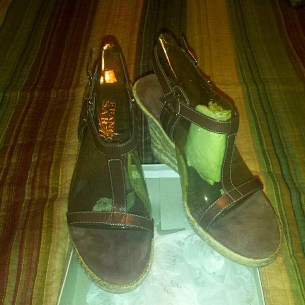 Franco Sarto brown leather wedges.